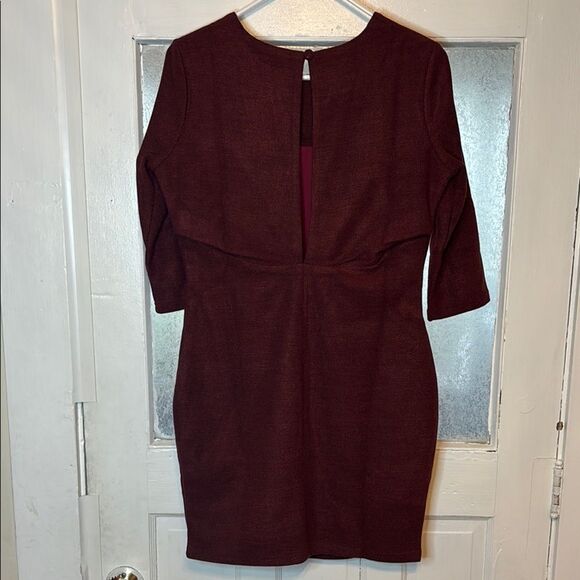Lavand. Women’s Burgundy mini Dress 3/4 Length Sleeves Size Large - Picture 4 of 4
